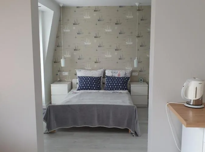 Pokoiki Krotka10 Δωμάτια σε οικογενειακή κατοικία *