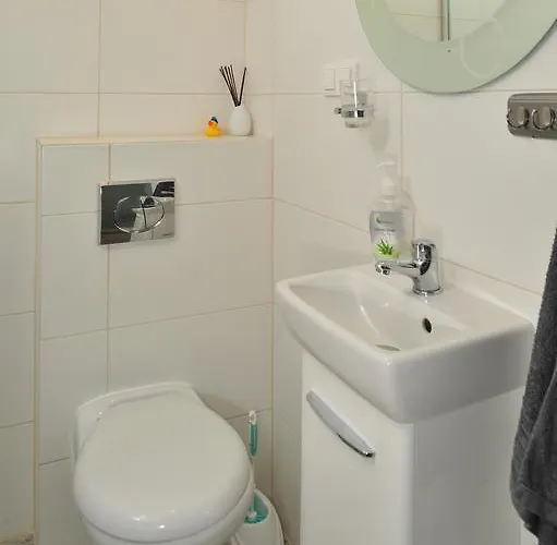 Δωμάτια σε οικογενειακή κατοικία Pokoiki Krotka10 *